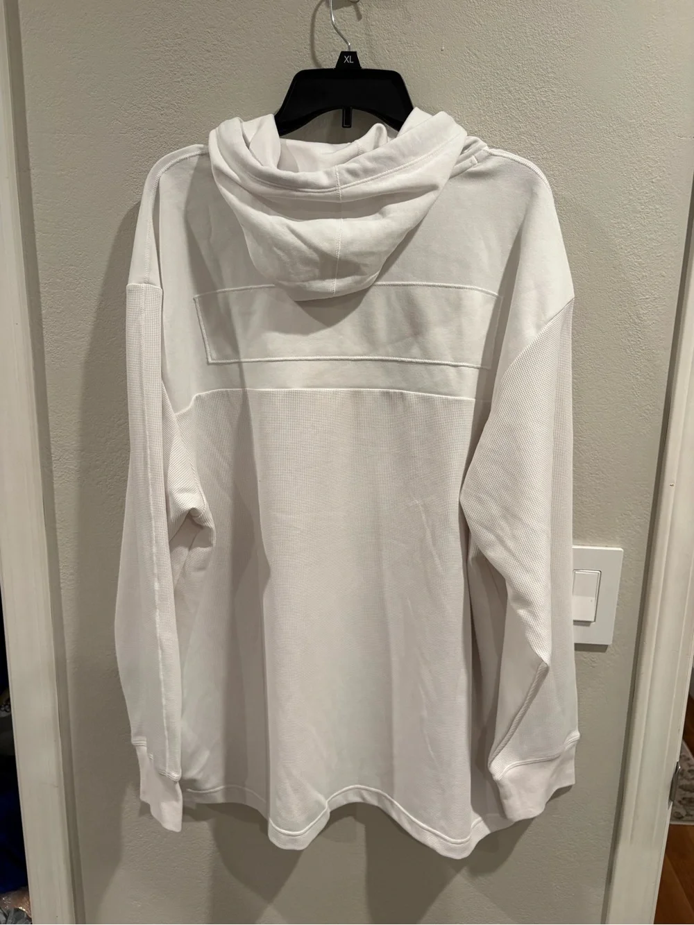 Nike UCLA Bruins Team Issued Hoodie Waffle Knit White Sideline Men’s Size XL NWT - Picture 9 of 15
